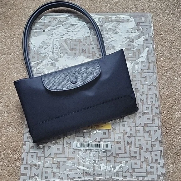 Longchamp Le Pliage Special Edition w/silver Eiffel Tower Embroidery - Picture 3 of 9